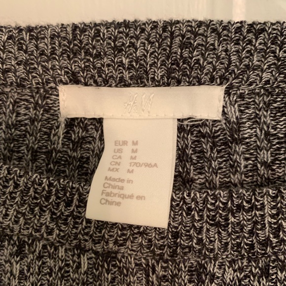 Sweater - Picture 3 of 3